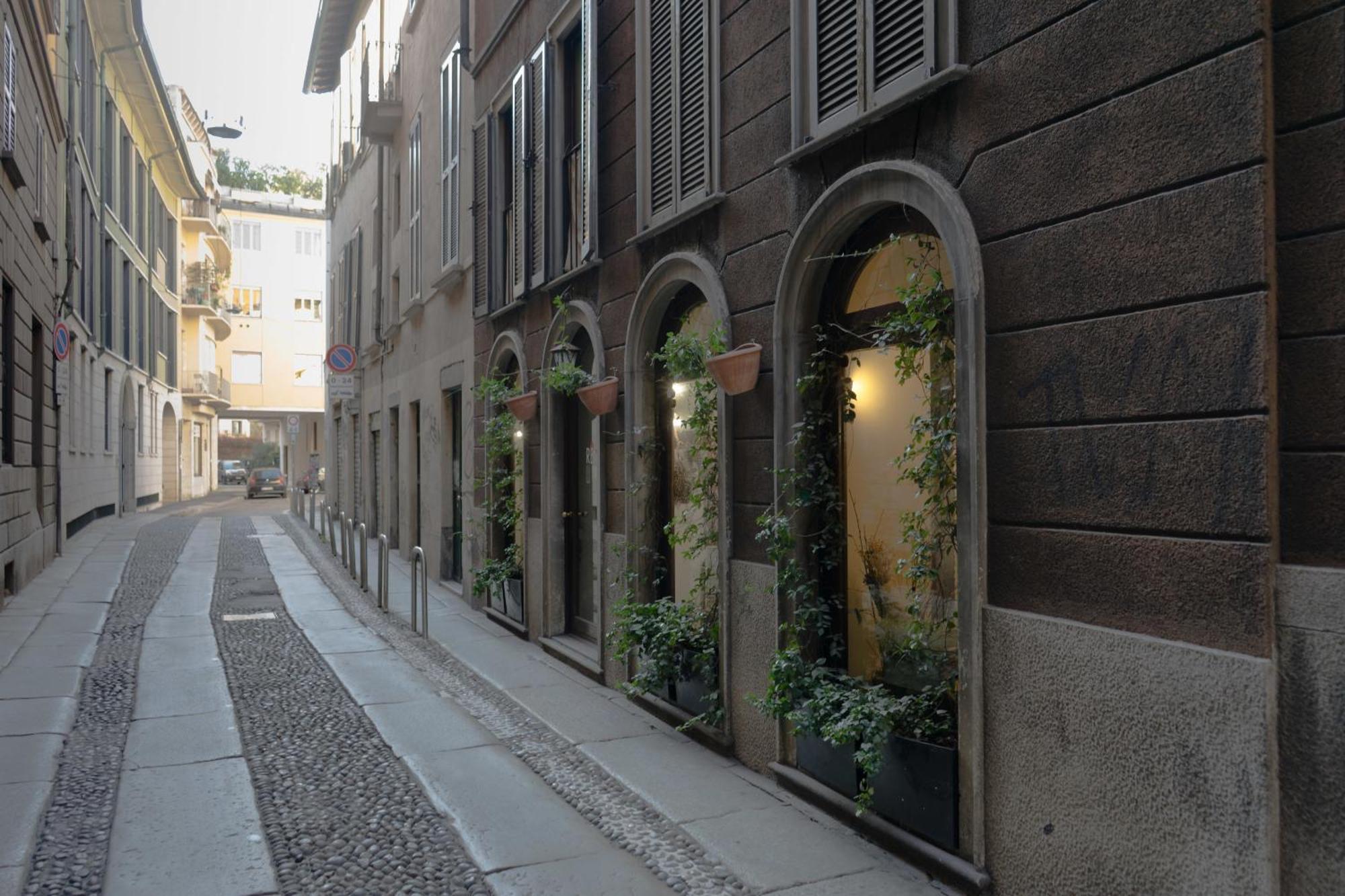 Disciplini Apartment A 5 Min Dal Duomo Μιλάνο Εξωτερικό φωτογραφία